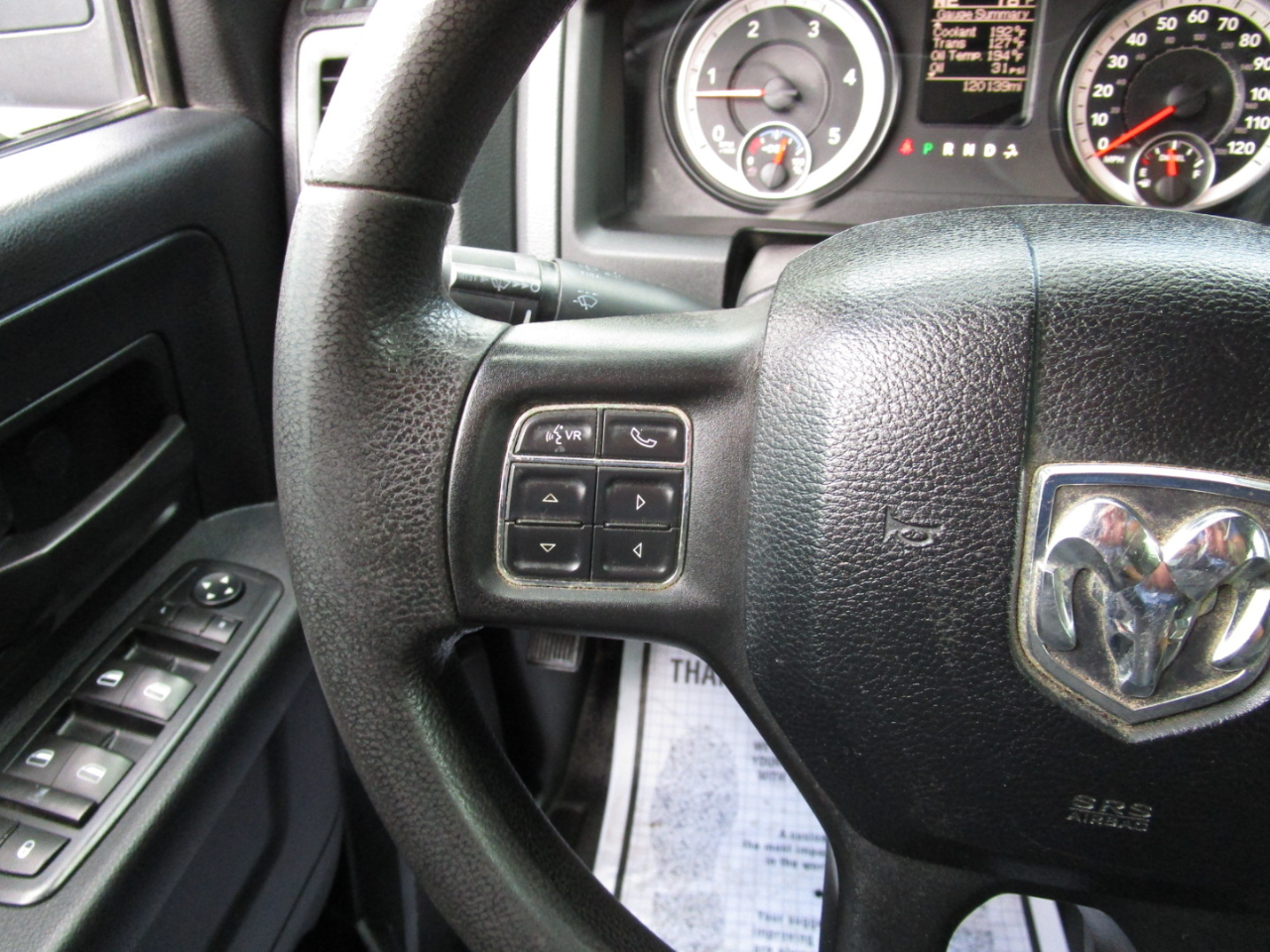 RAM 3500 4WD Crew Cab 172" WB 60" CA Tradesman 2015