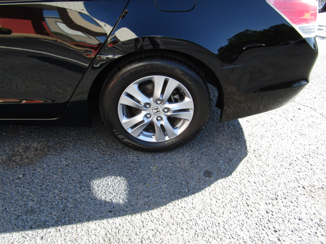 Honda Accord Sdn 4dr I4 Auto LX-P 2011