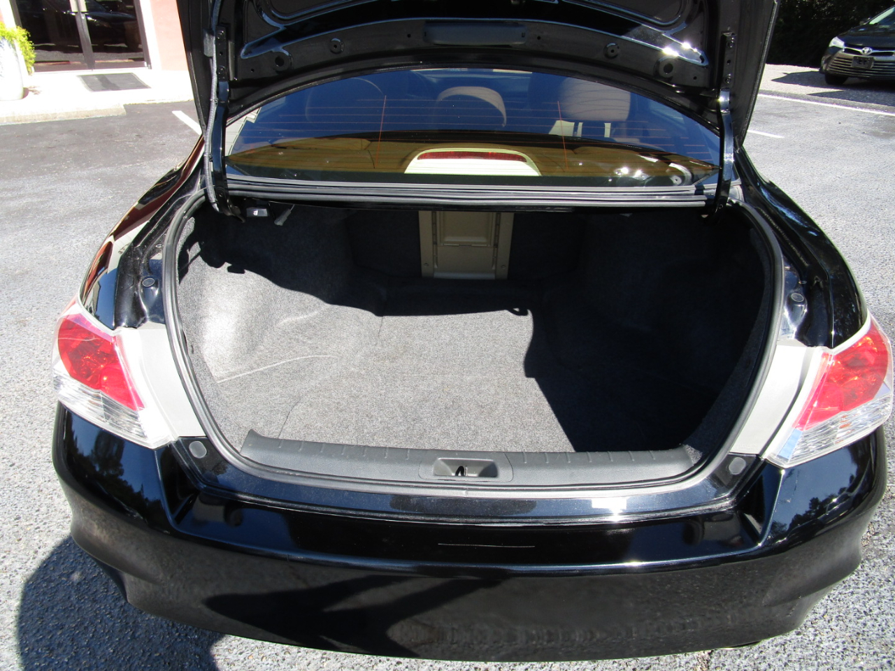 Honda Accord Sdn 4dr I4 Auto LX-P 2011