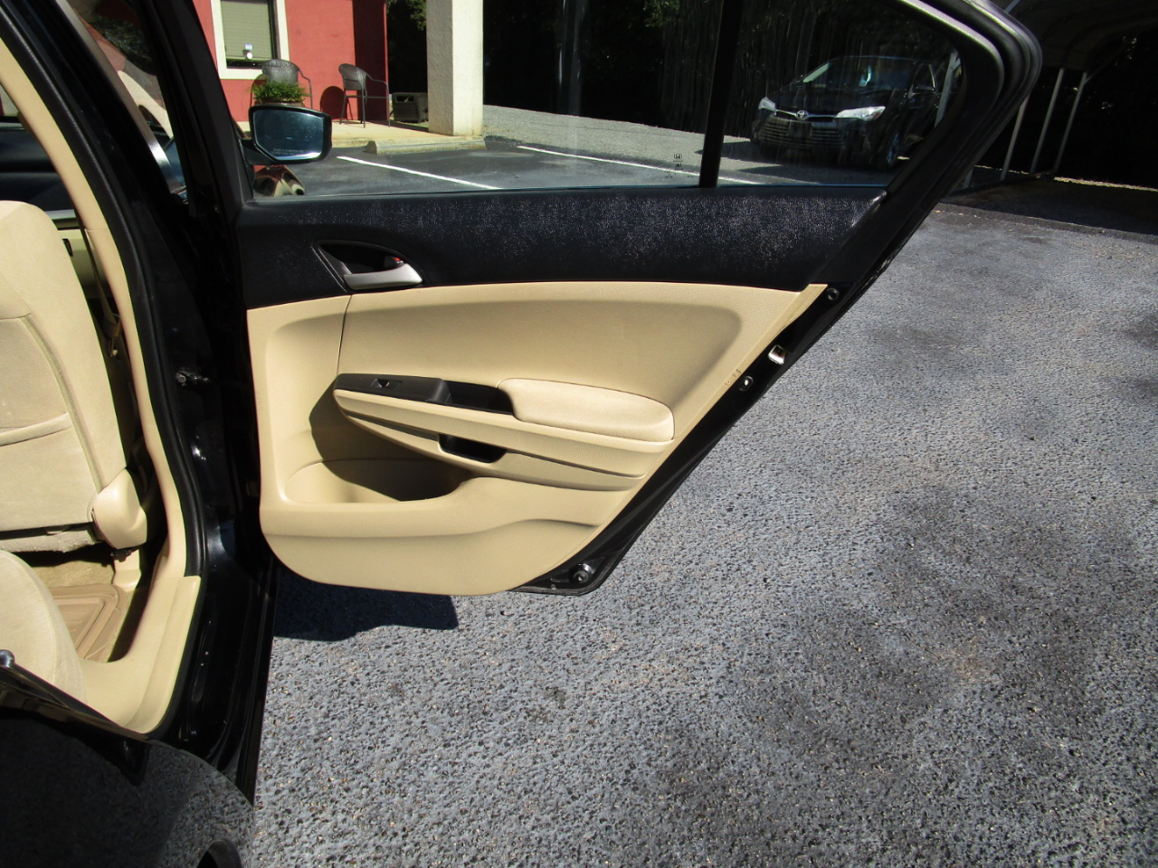 Honda Accord Sdn 4dr I4 Auto LX-P 2011