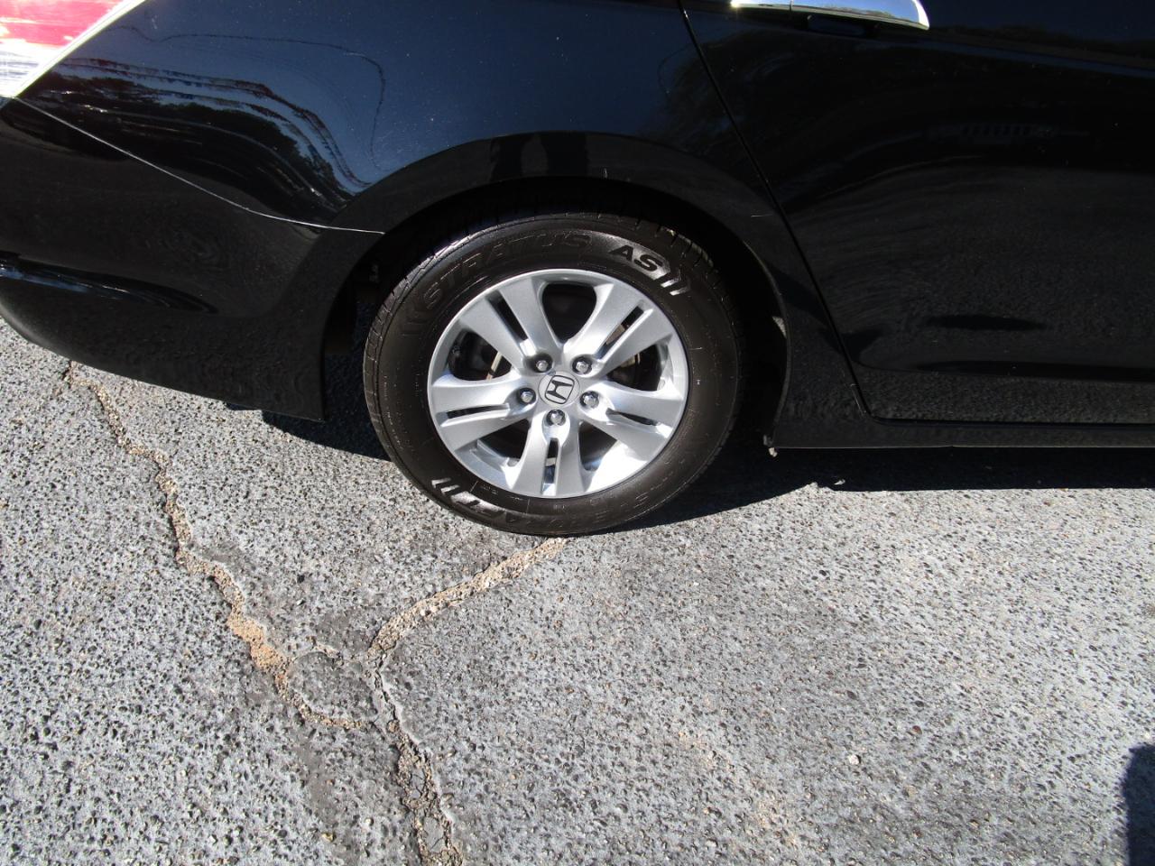 Honda Accord Sdn 4dr I4 Auto LX-P 2011