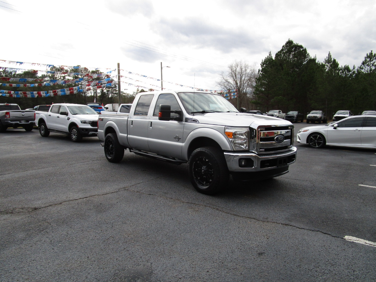 Ford Super Duty F-250 SRW 4WD Crew Cab 156" Lariat 2016