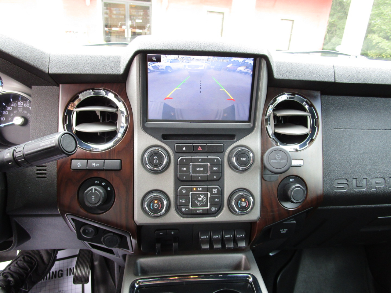 Ford Super Duty F-250 SRW 4WD Crew Cab 156" Lariat 2016