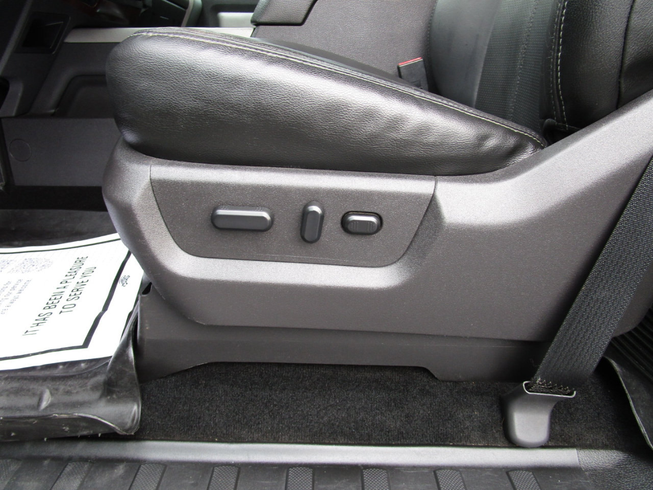 Ford Super Duty F-250 SRW 4WD Crew Cab 156" Lariat 2016