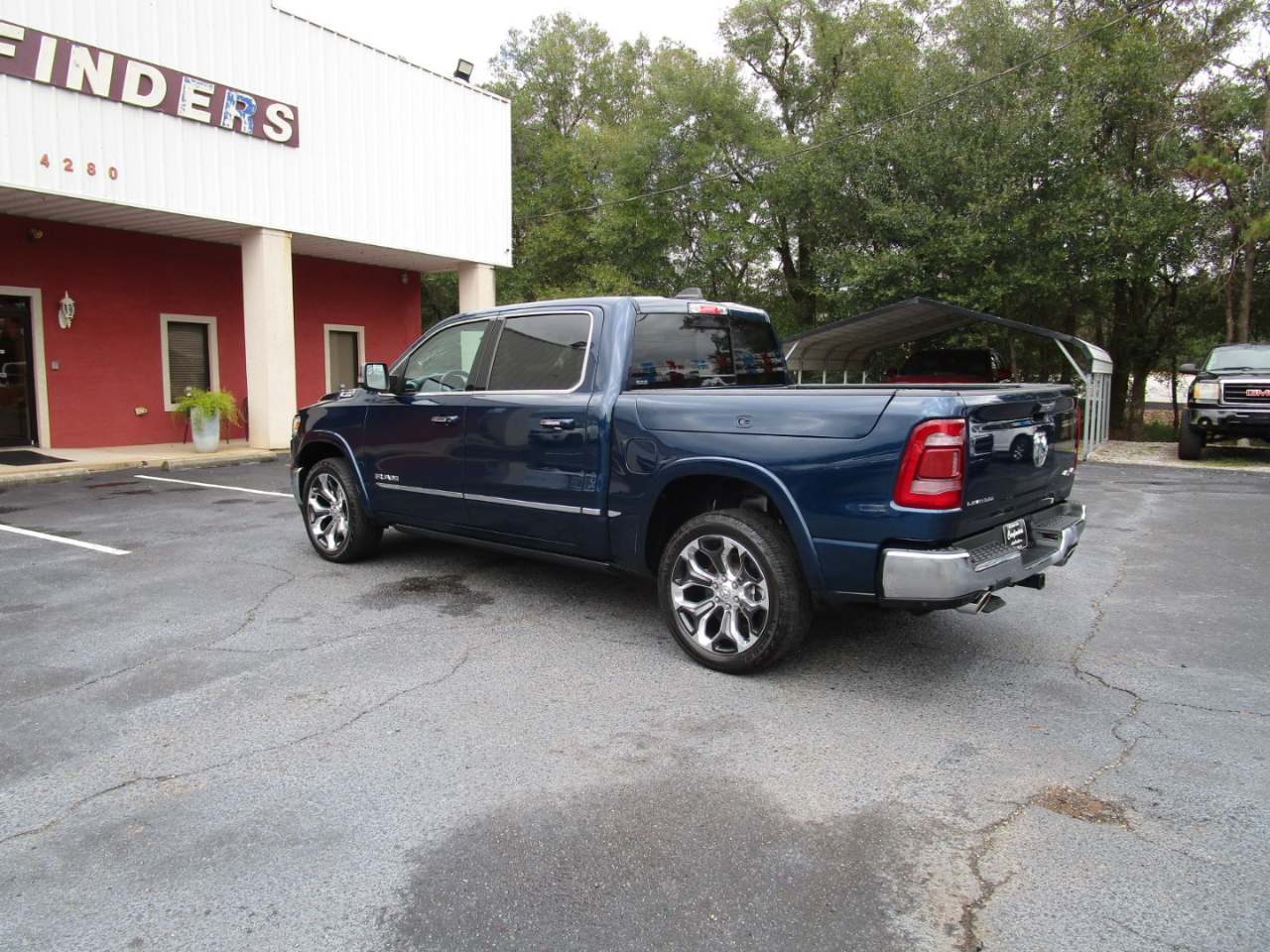RAM 1500 Limited 4x4 Crew Cab 5'7" Box 2021