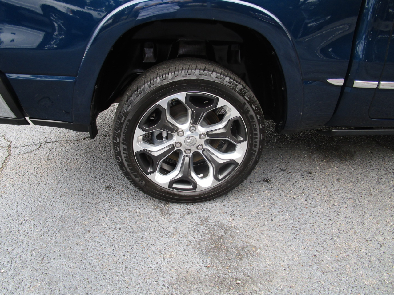 RAM 1500 Limited 4x4 Crew Cab 5'7" Box 2021