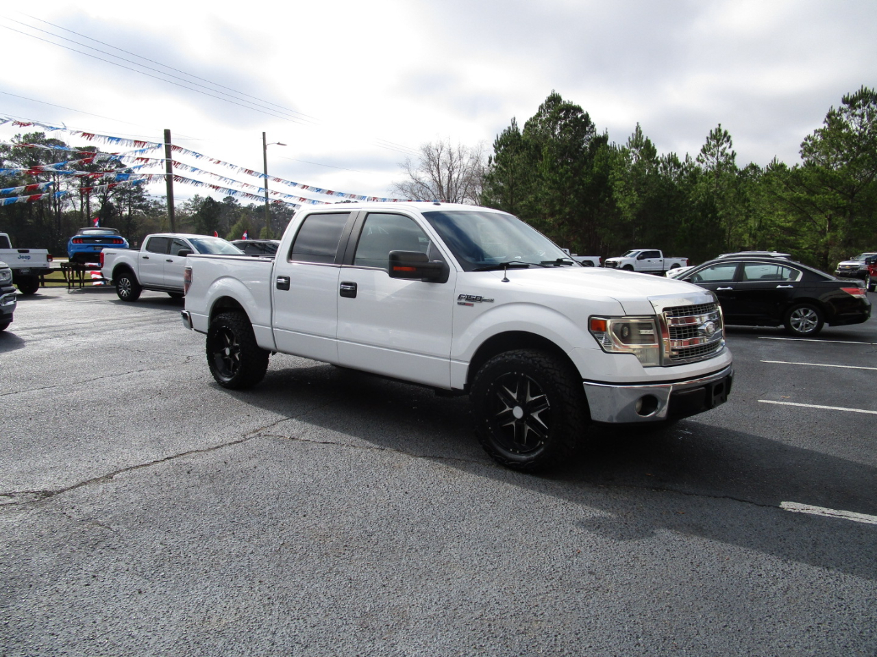 Ford F-150 2WD SuperCrew 139" XLT 2014