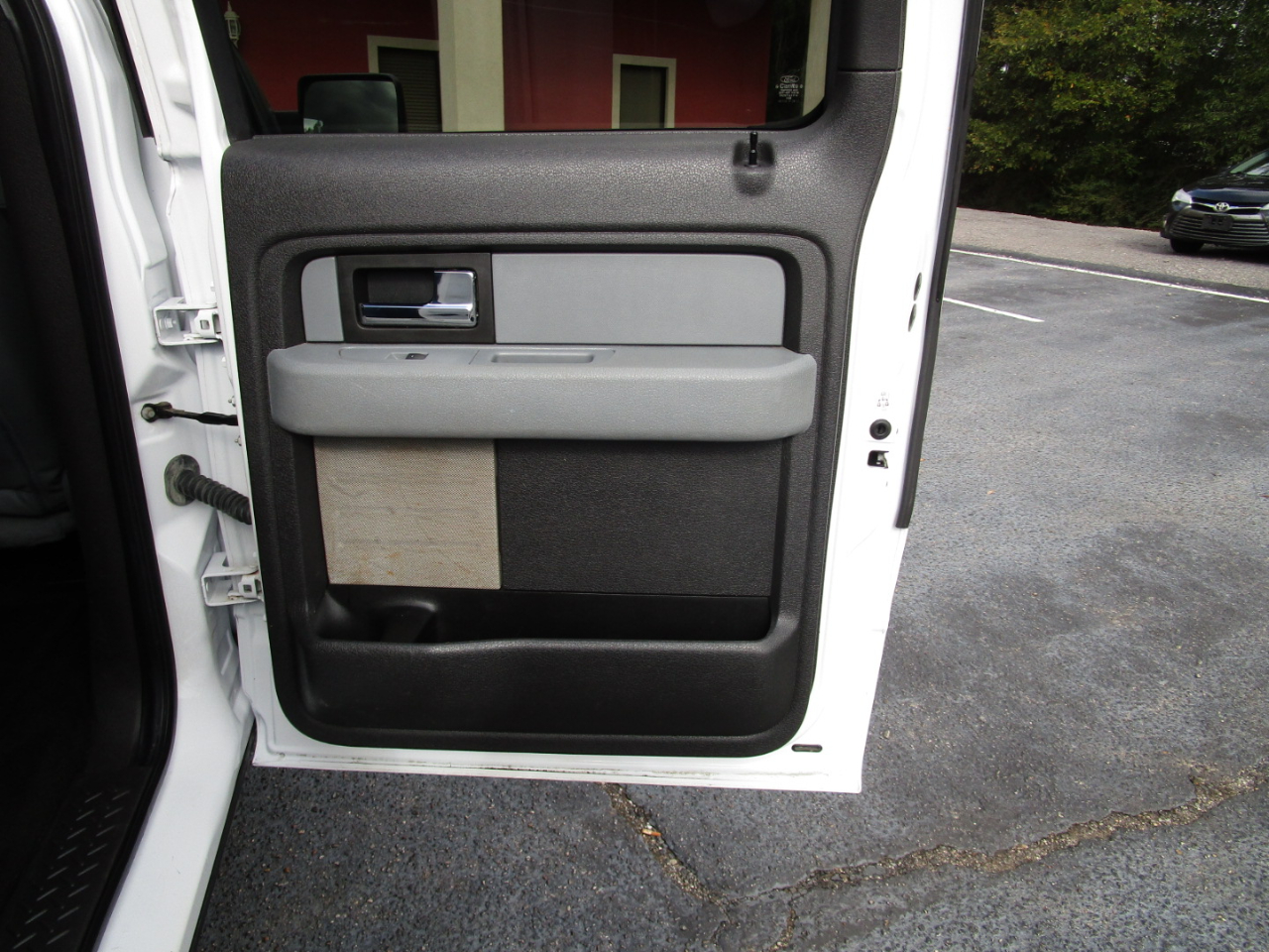 Ford F-150 2WD SuperCrew 139" XLT 2014