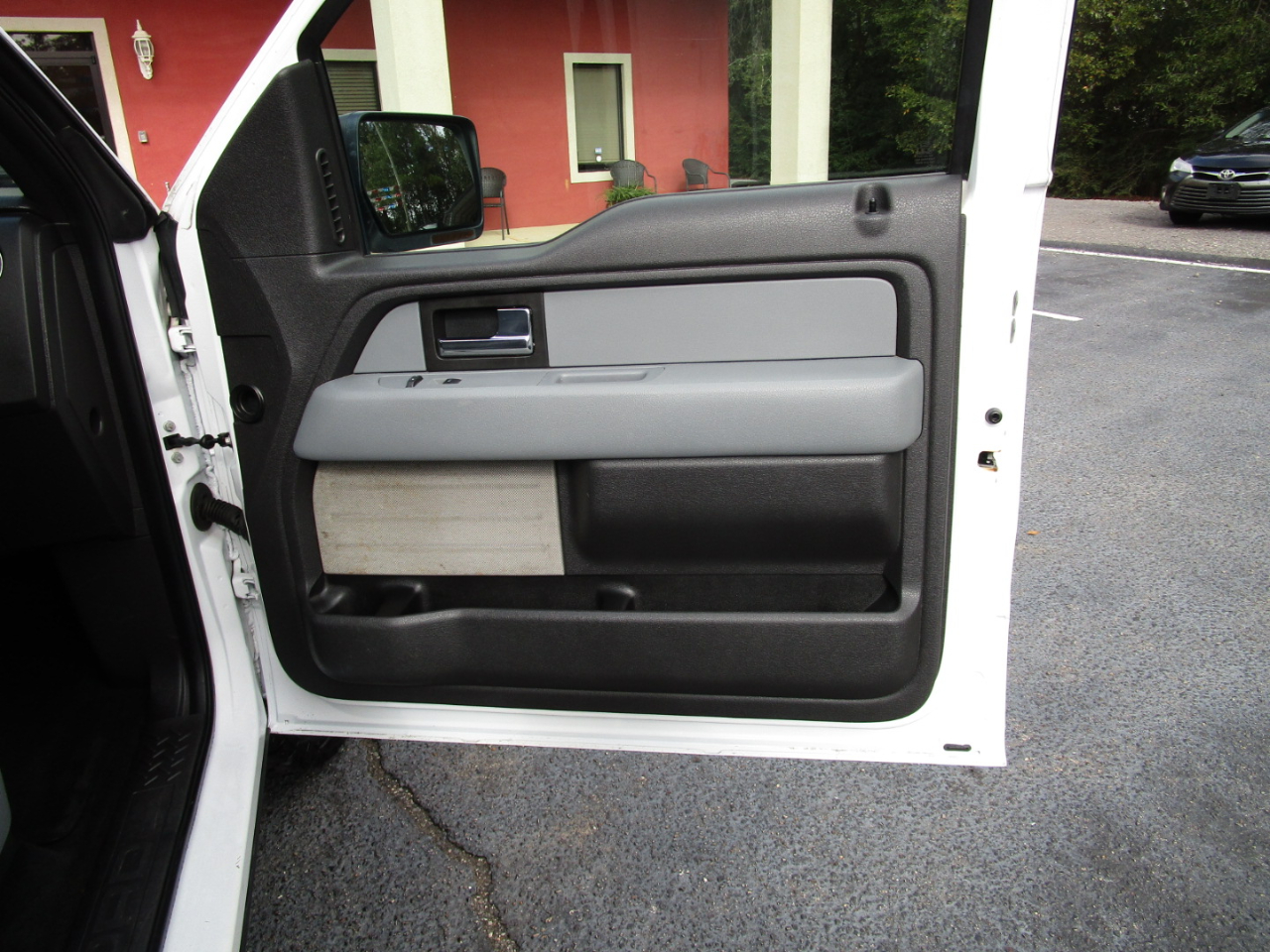 Ford F-150 2WD SuperCrew 139" XLT 2014