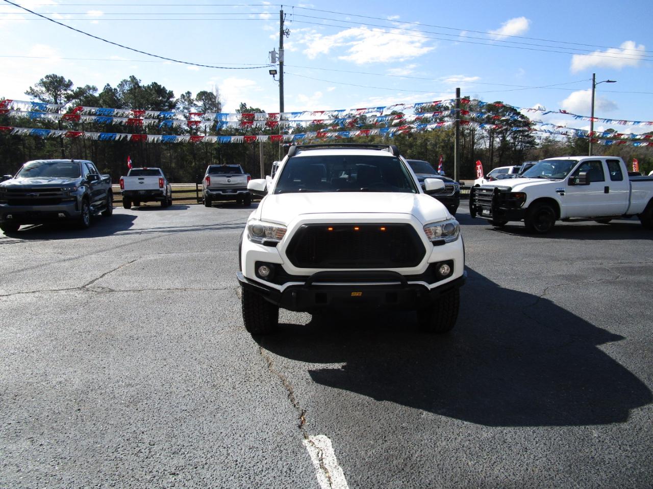 Toyota Tacoma 2WD Double Cab V6 AT TRD Off Road (Natl) 2016
