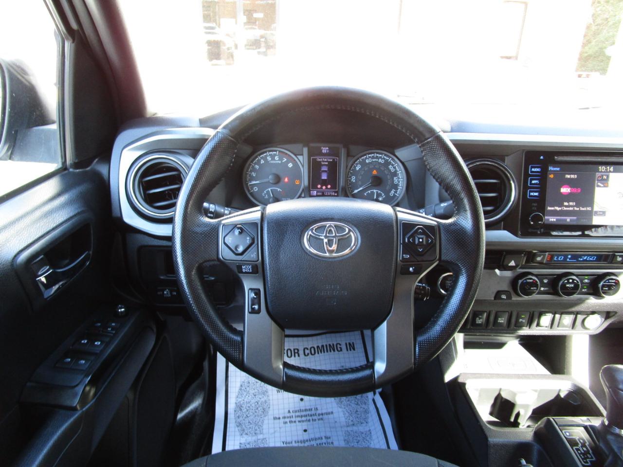 Toyota Tacoma 2WD Double Cab V6 AT TRD Off Road (Natl) 2016