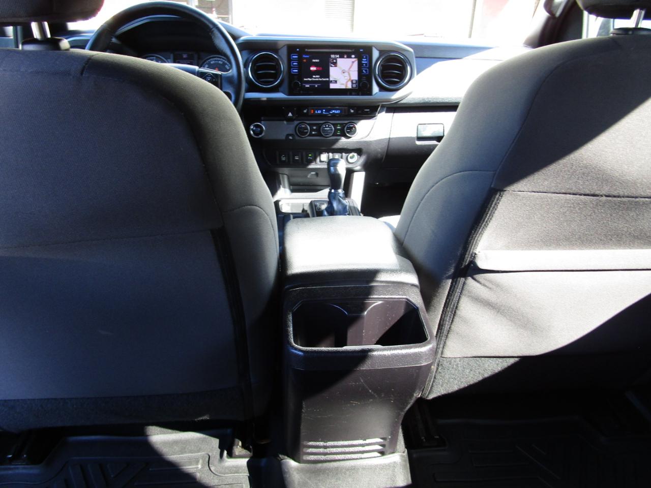 Toyota Tacoma 2WD Double Cab V6 AT TRD Off Road (Natl) 2016