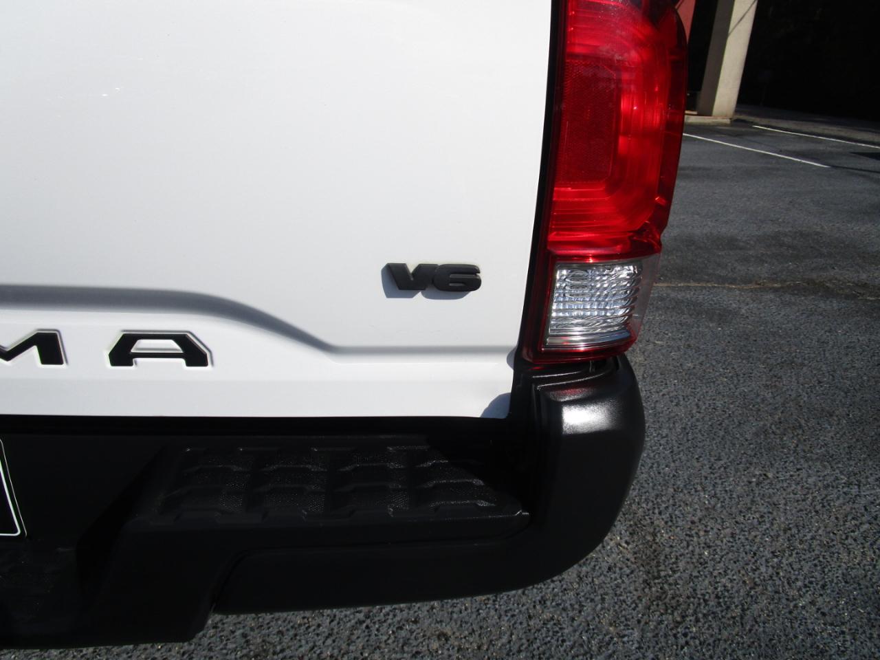 Toyota Tacoma 2WD Double Cab V6 AT TRD Off Road (Natl) 2016