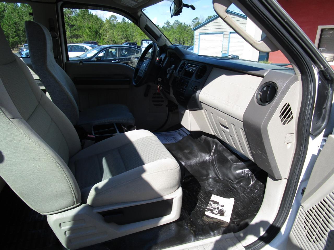 Ford Super Duty F-250 SRW 2WD SuperCab 142" XL 2008