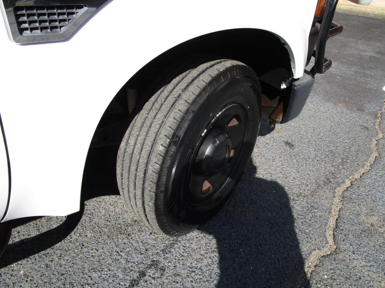 Ford Super Duty F-250 SRW 2WD SuperCab 142" XL 2008