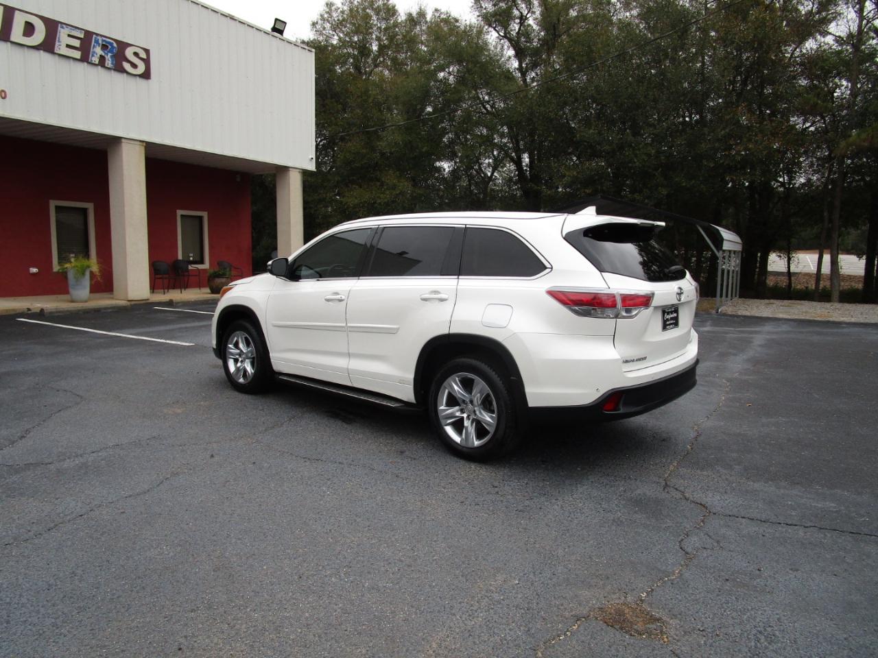 Toyota Highlander FWD 4dr V6  Limited (Natl) 2014
