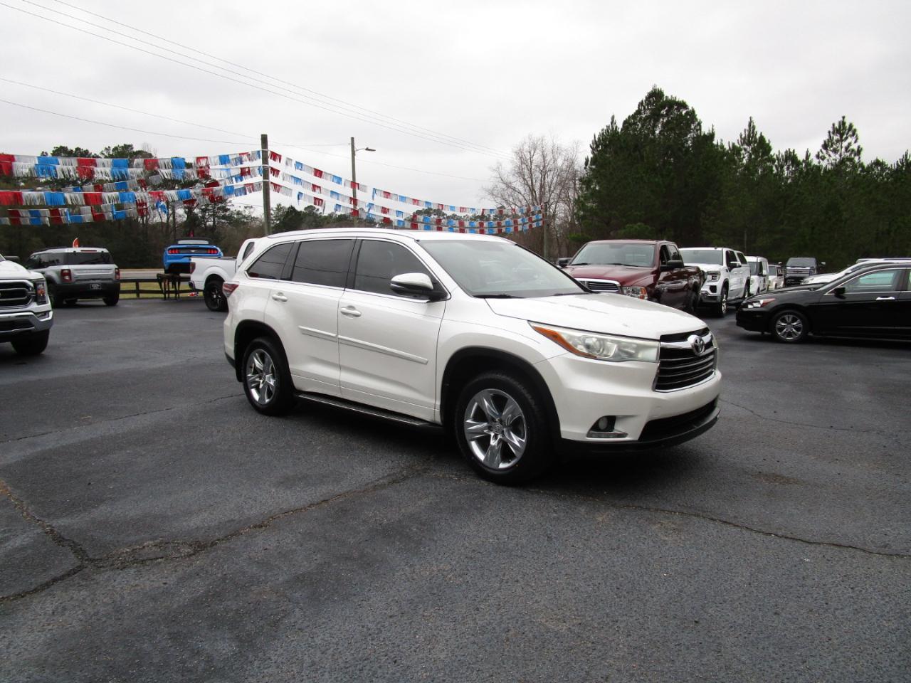 Toyota Highlander FWD 4dr V6  Limited (Natl) 2014