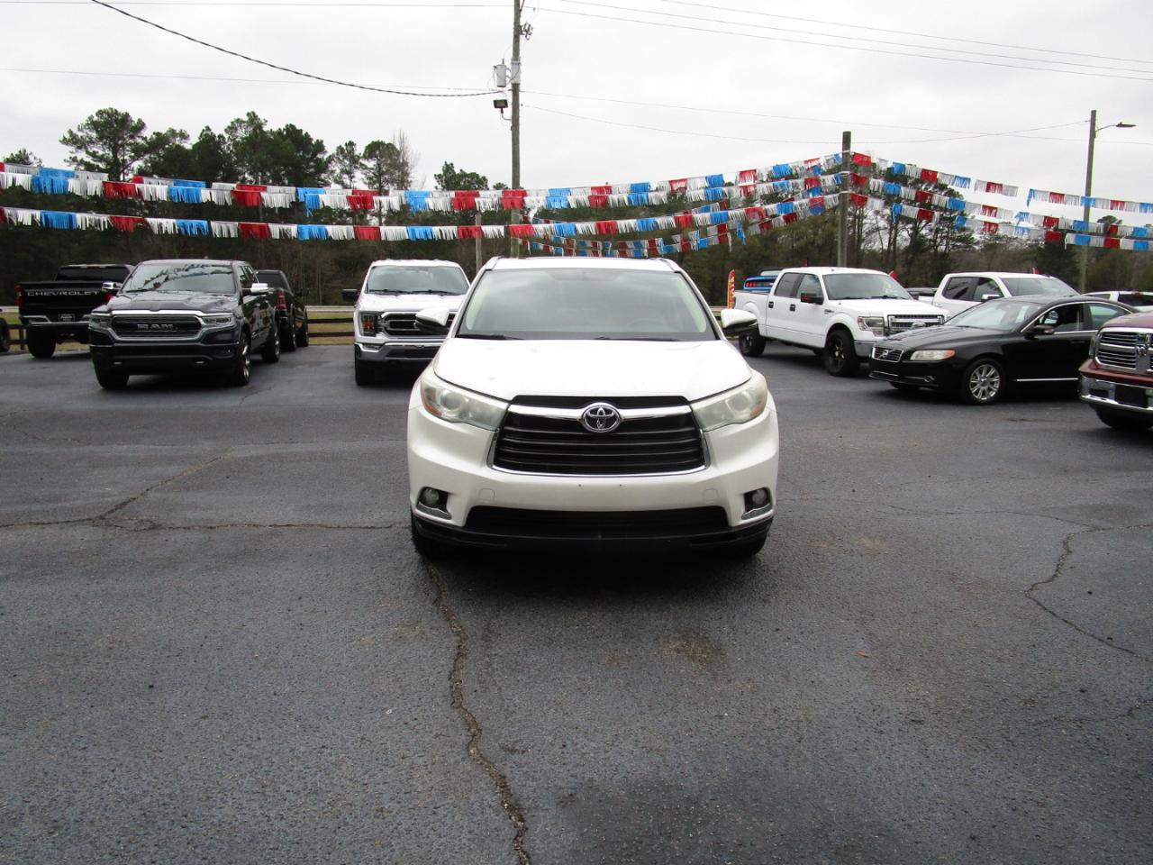 Toyota Highlander FWD 4dr V6  Limited (Natl) 2014