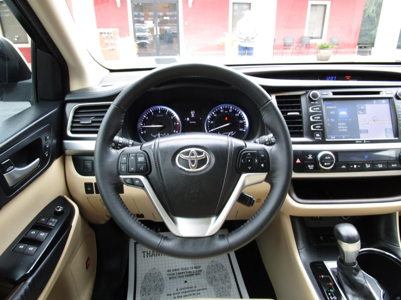 Toyota Highlander FWD 4dr V6  Limited (Natl) 2014