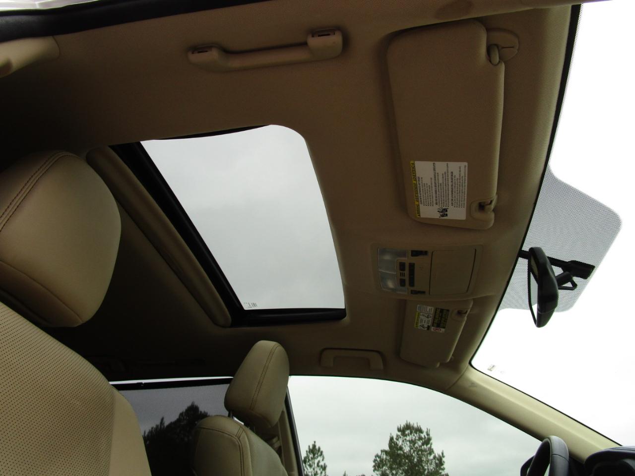 Toyota Highlander FWD 4dr V6  Limited (Natl) 2014