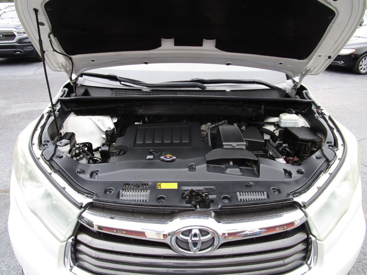 Toyota Highlander FWD 4dr V6  Limited (Natl) 2014