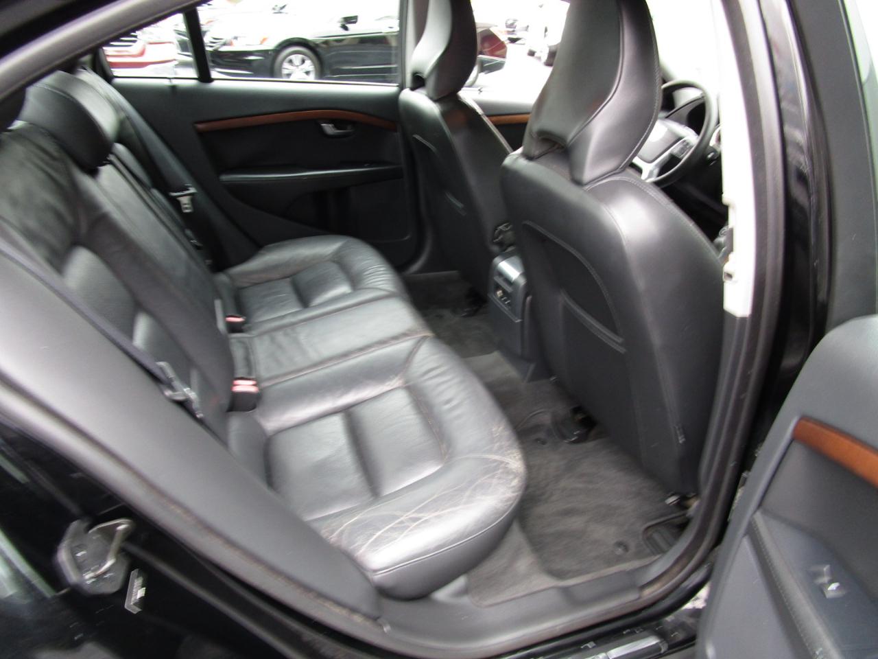 Volvo S80 4dr Sdn 3.2L FWD 2011