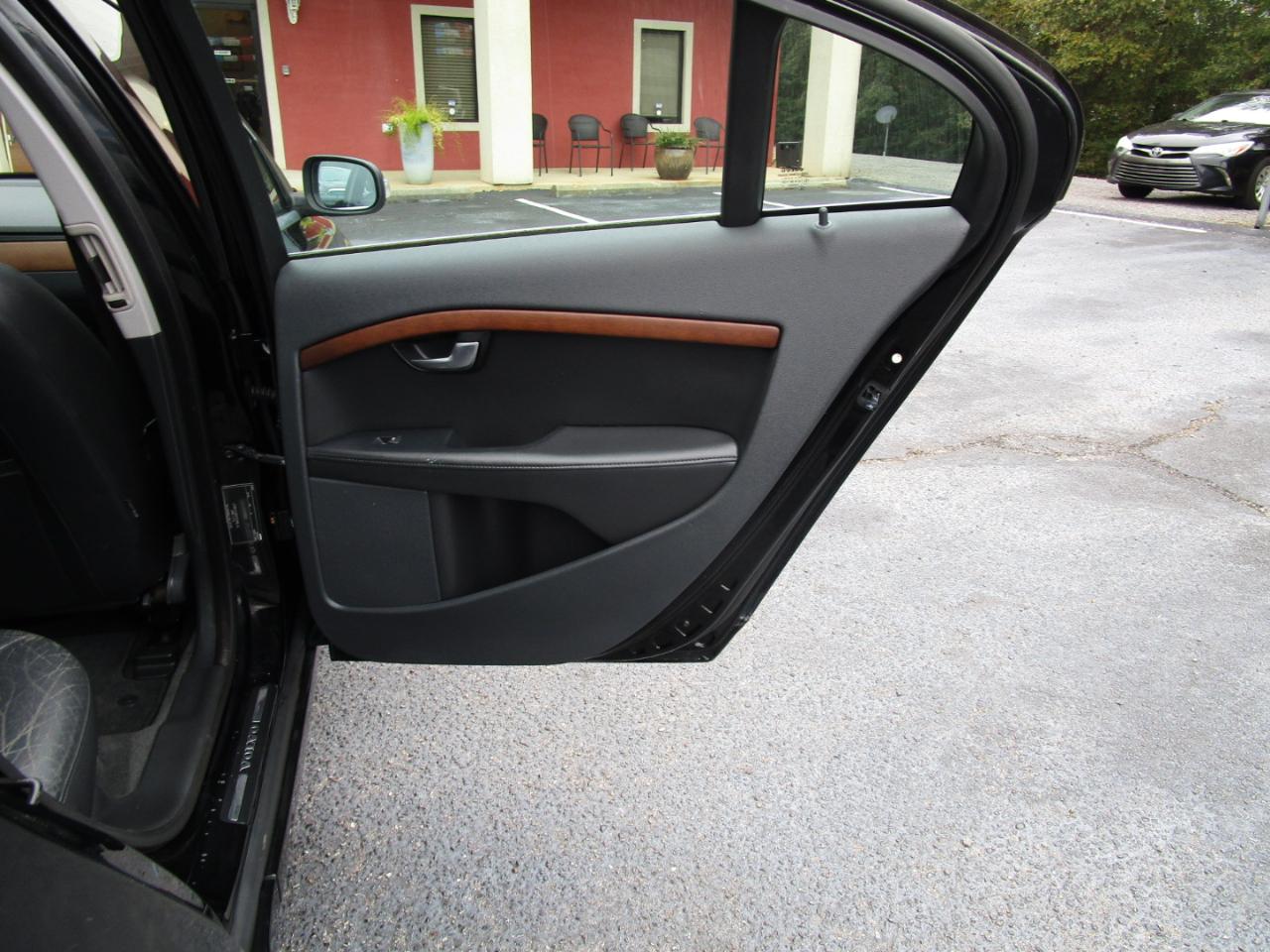 Volvo S80 4dr Sdn 3.2L FWD 2011