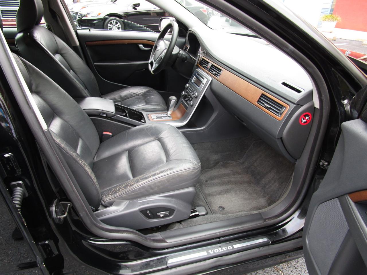 Volvo S80 4dr Sdn 3.2L FWD 2011