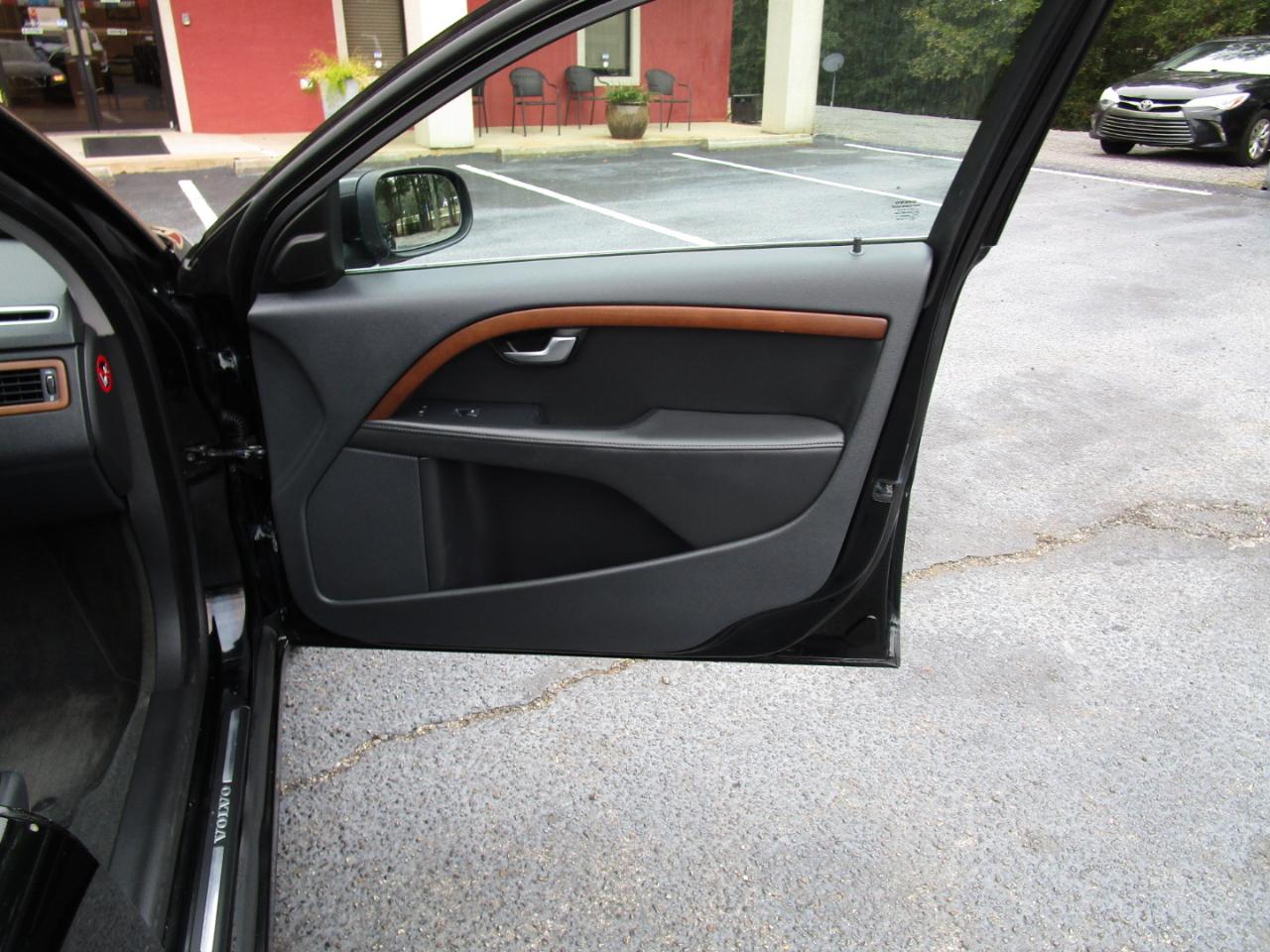 Volvo S80 4dr Sdn 3.2L FWD 2011