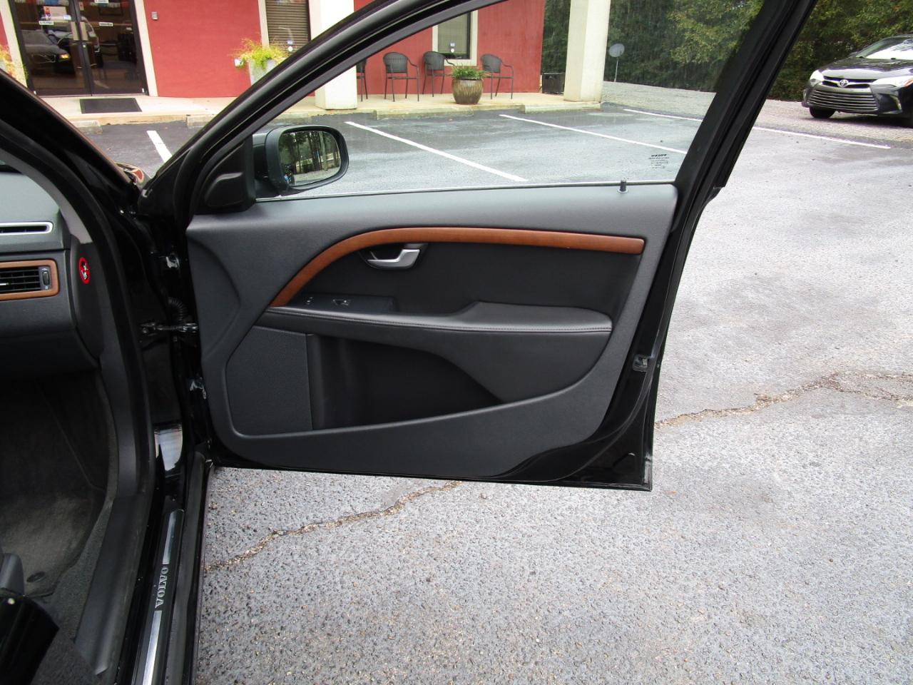 Volvo S80 4dr Sdn 3.2L FWD 2011