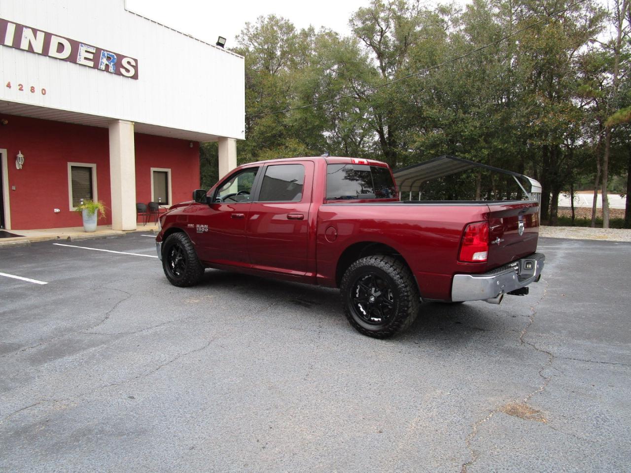 RAM 1500 Classic Lone Star 4x2 Crew Cab 5'7" Box 2019