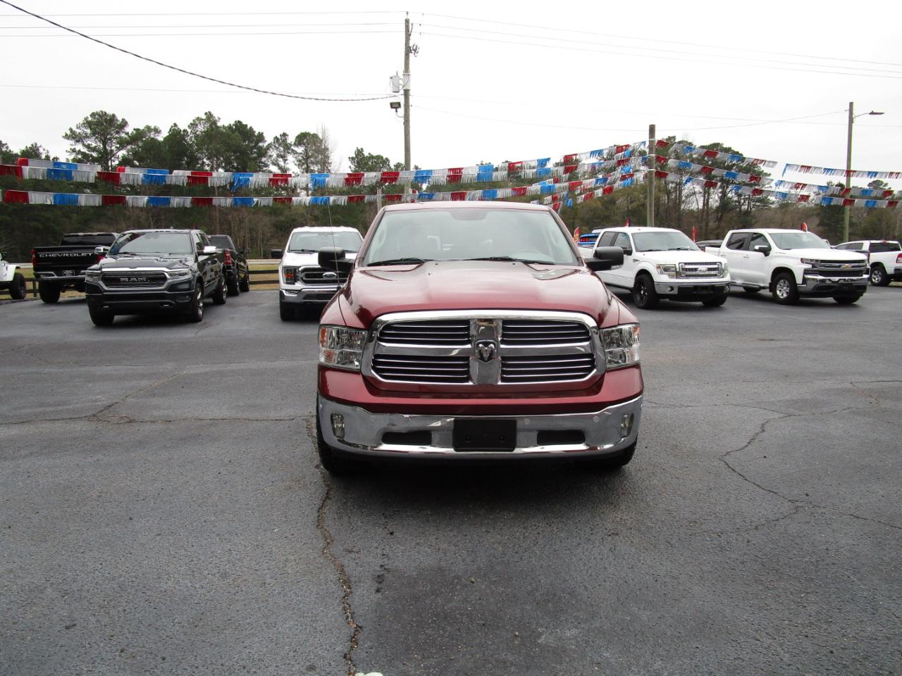 RAM 1500 Classic Lone Star 4x2 Crew Cab 5'7" Box 2019