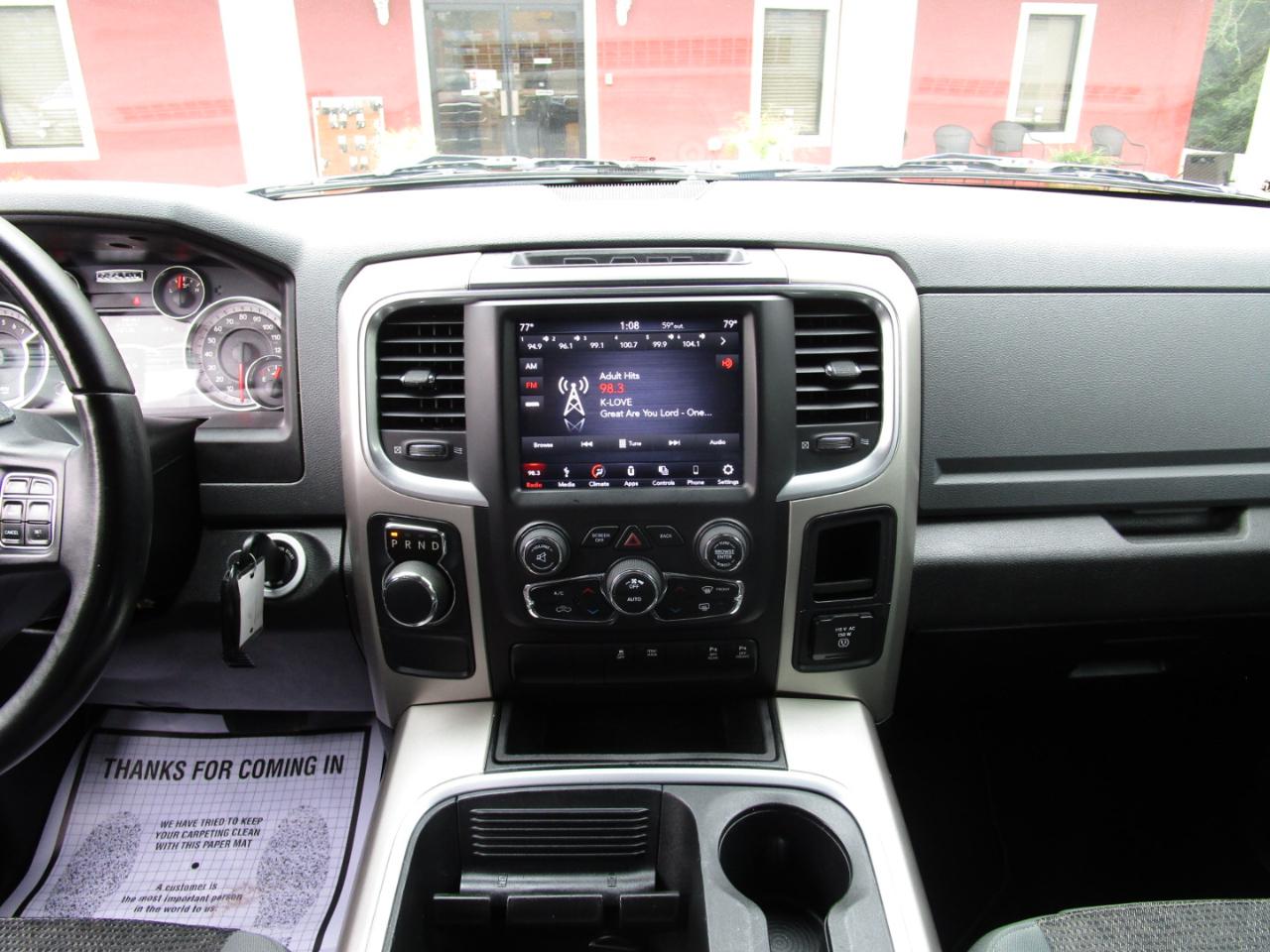 RAM 1500 Classic Lone Star 4x2 Crew Cab 5'7" Box 2019