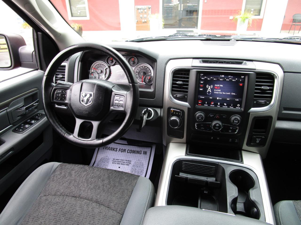 RAM 1500 Classic Lone Star 4x2 Crew Cab 5'7" Box 2019