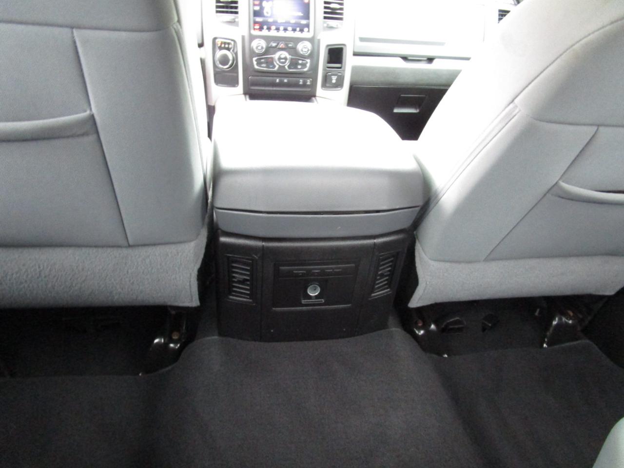 RAM 1500 Classic Lone Star 4x2 Crew Cab 5'7" Box 2019