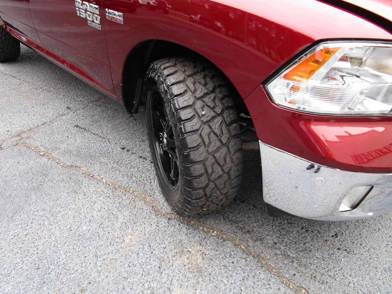 RAM 1500 Classic Lone Star 4x2 Crew Cab 5'7" Box 2019