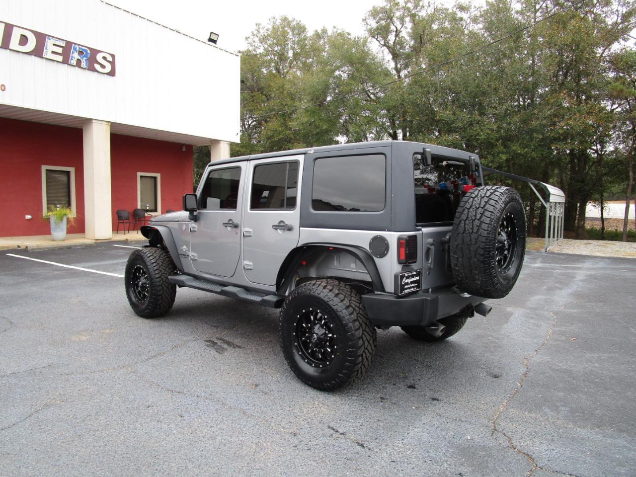 Jeep Wrangler Unlimited 4WD 4dr Freedom Edition *Ltd Avail* 2013