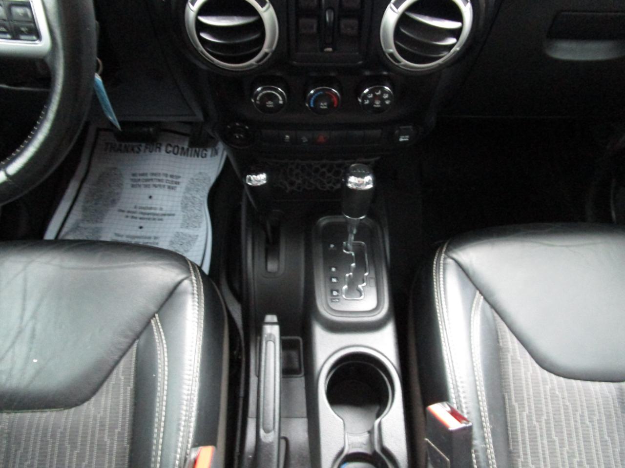 Jeep Wrangler Unlimited 4WD 4dr Freedom Edition *Ltd Avail* 2013