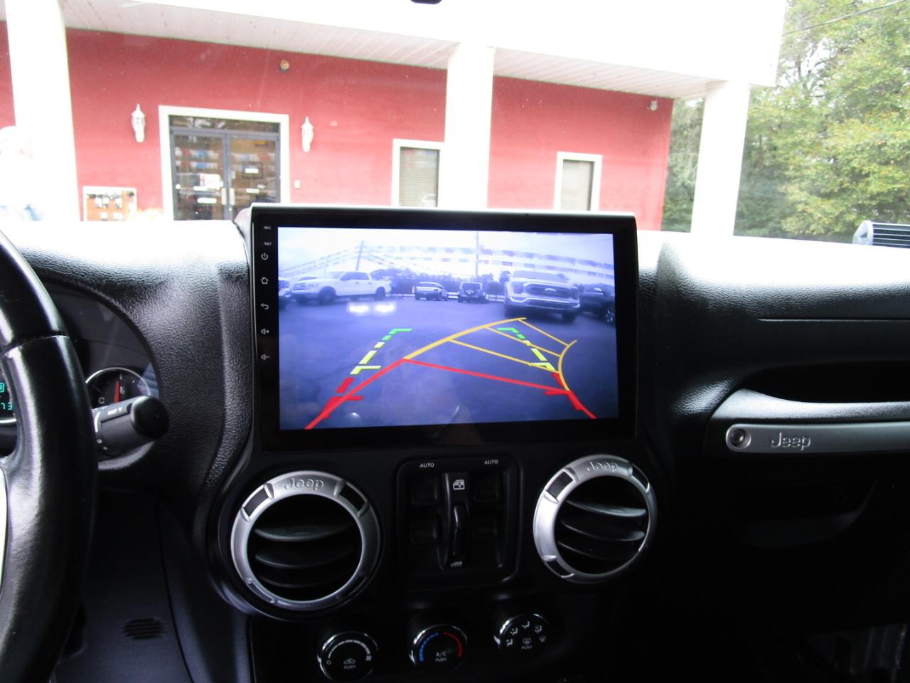 Jeep Wrangler Unlimited 4WD 4dr Freedom Edition *Ltd Avail* 2013