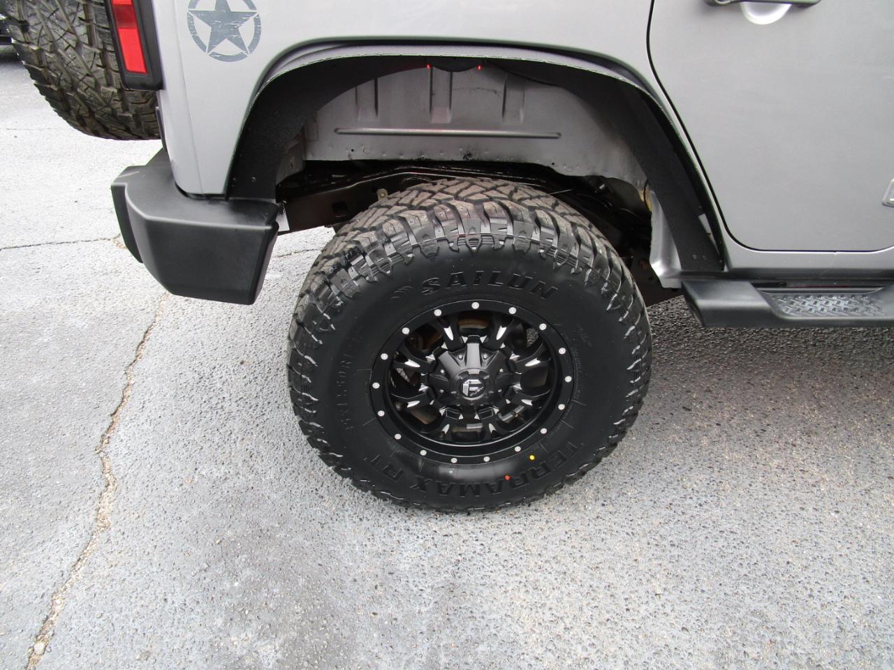 Jeep Wrangler Unlimited 4WD 4dr Freedom Edition *Ltd Avail* 2013