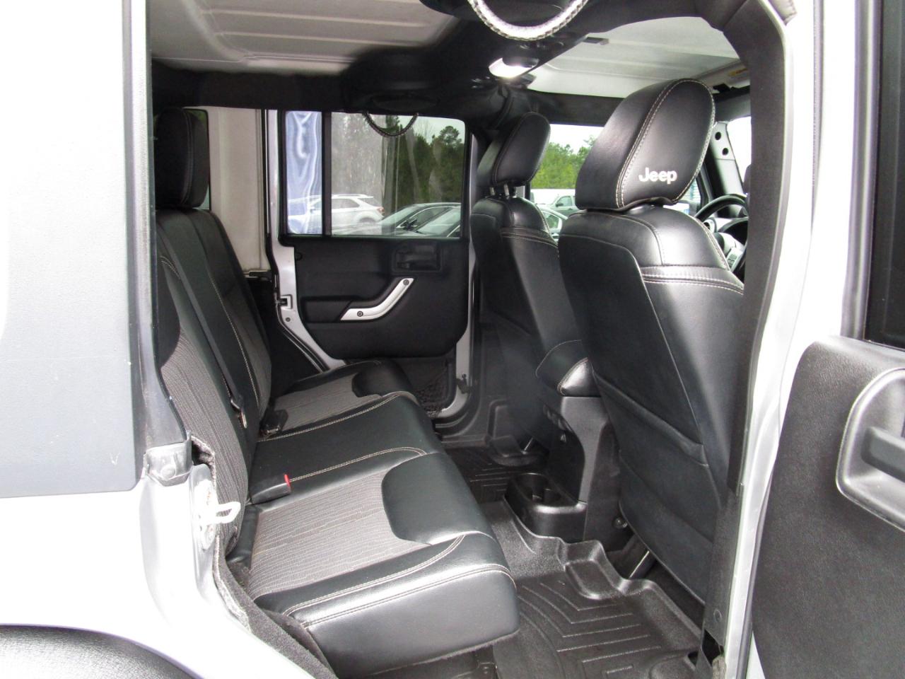 Jeep Wrangler Unlimited 4WD 4dr Freedom Edition *Ltd Avail* 2013