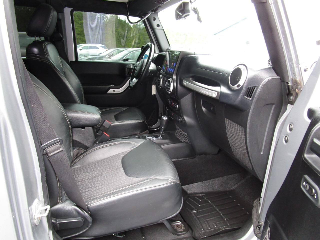 Jeep Wrangler Unlimited 4WD 4dr Freedom Edition *Ltd Avail* 2013