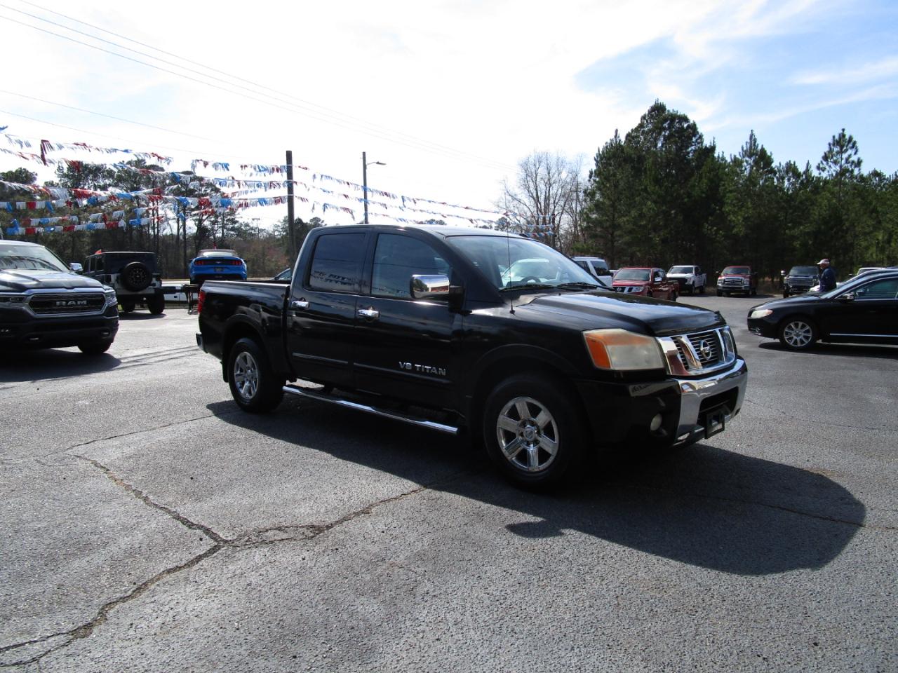 Nissan Titan 2WD Crew Cab SWB SV 2015