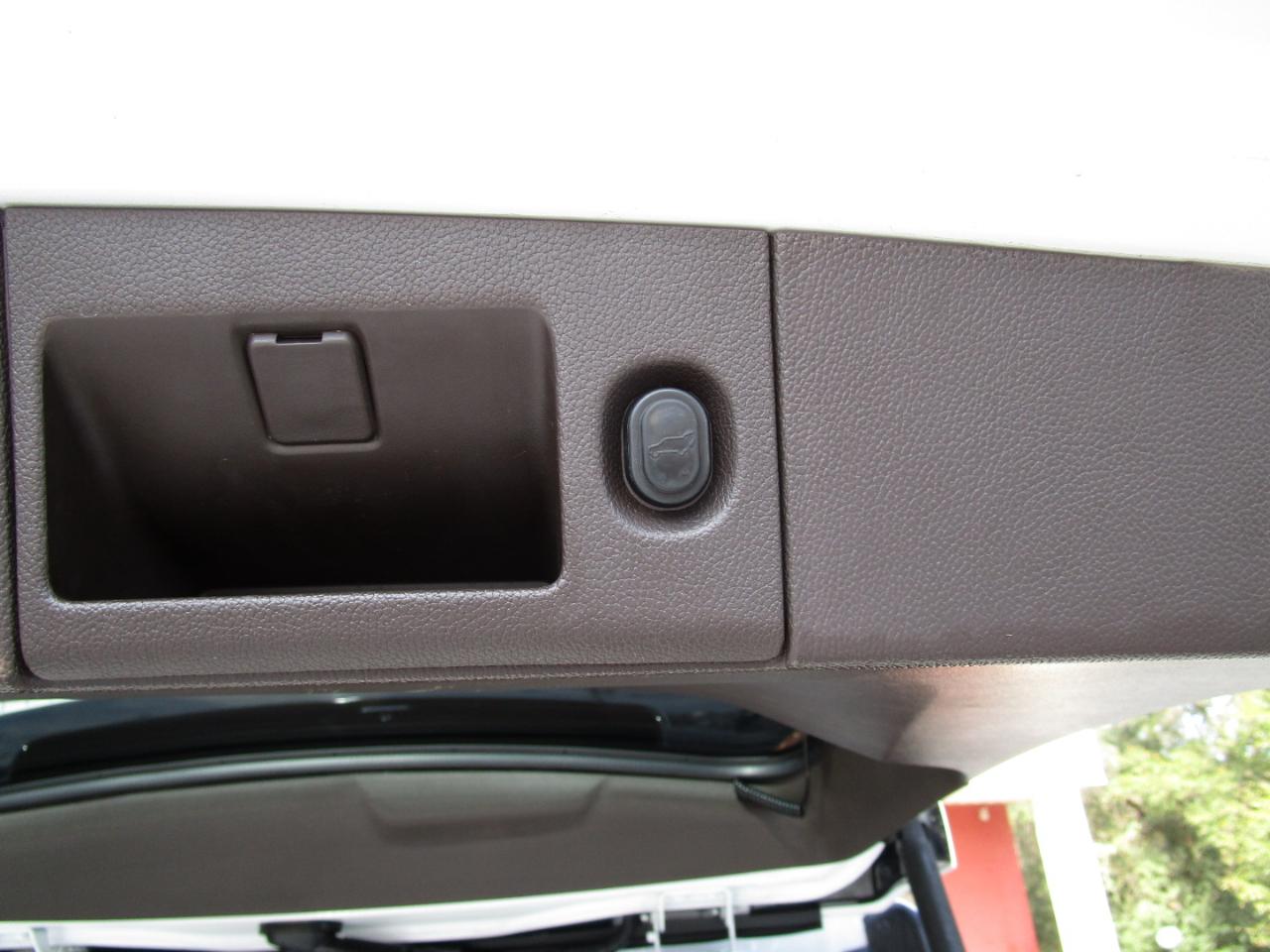 GMC Yukon XL 2WD 4dr Denali 2018