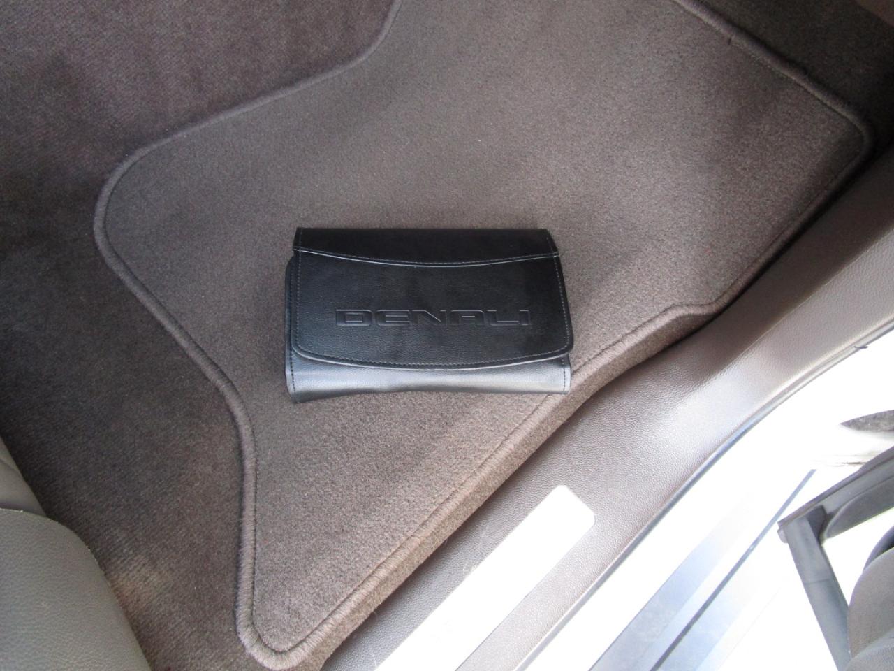 GMC Yukon XL 2WD 4dr Denali 2018