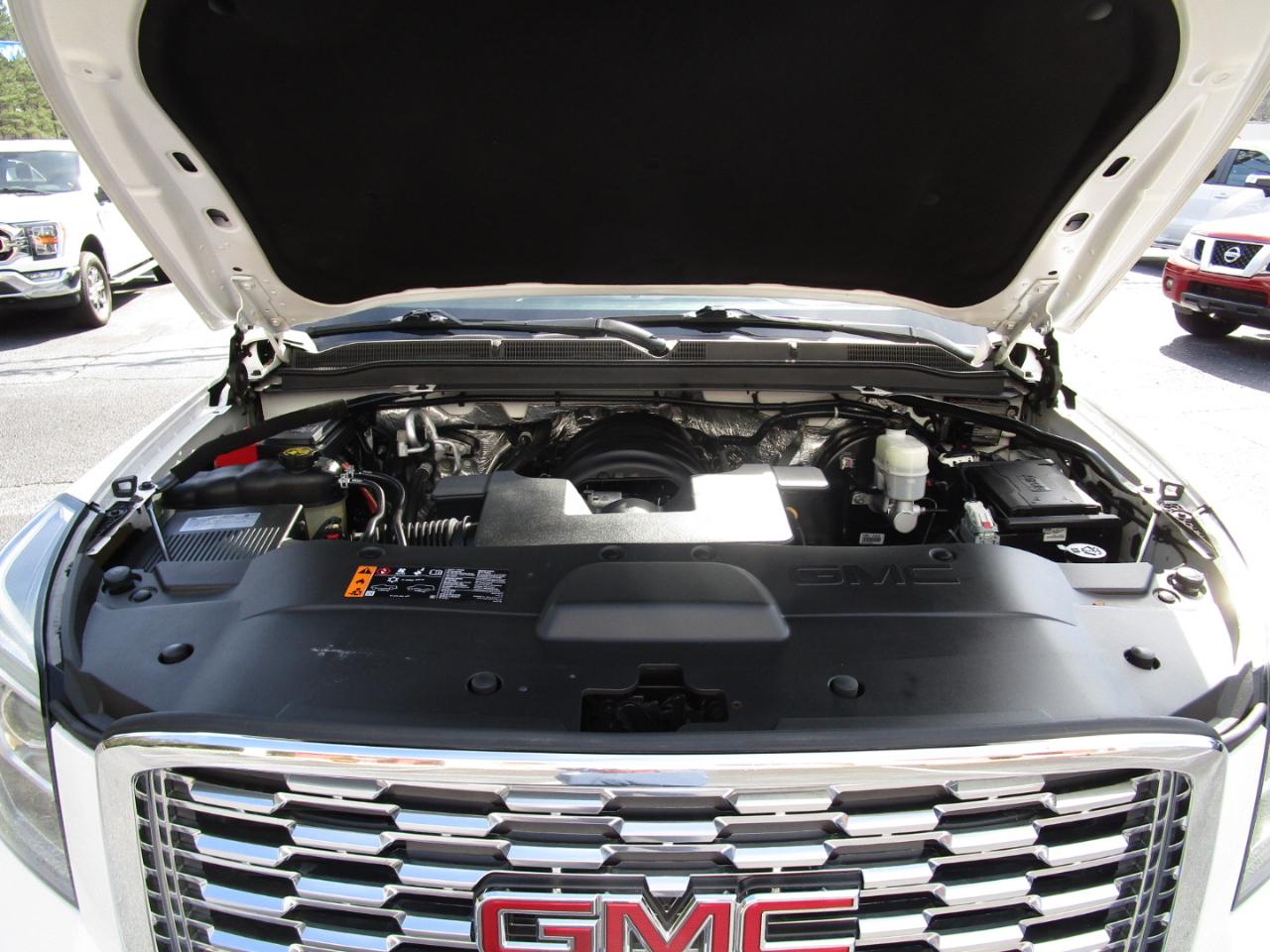 GMC Yukon XL 2WD 4dr Denali 2018