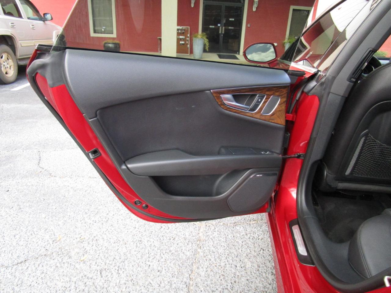 Cadillac Escalade ESV 4WD 4dr Platinum 2019