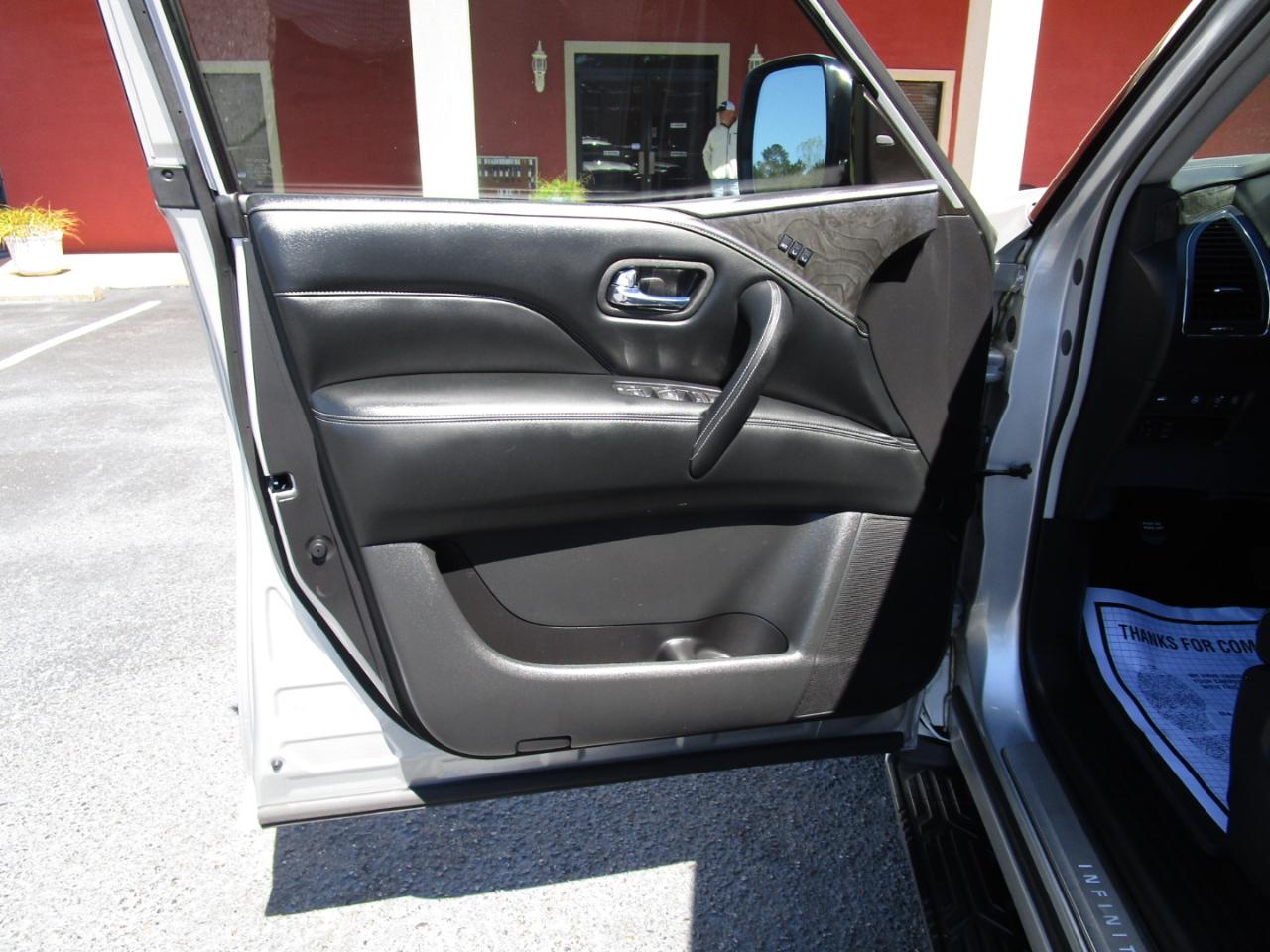 Infiniti QX80 LUXE RWD 2021