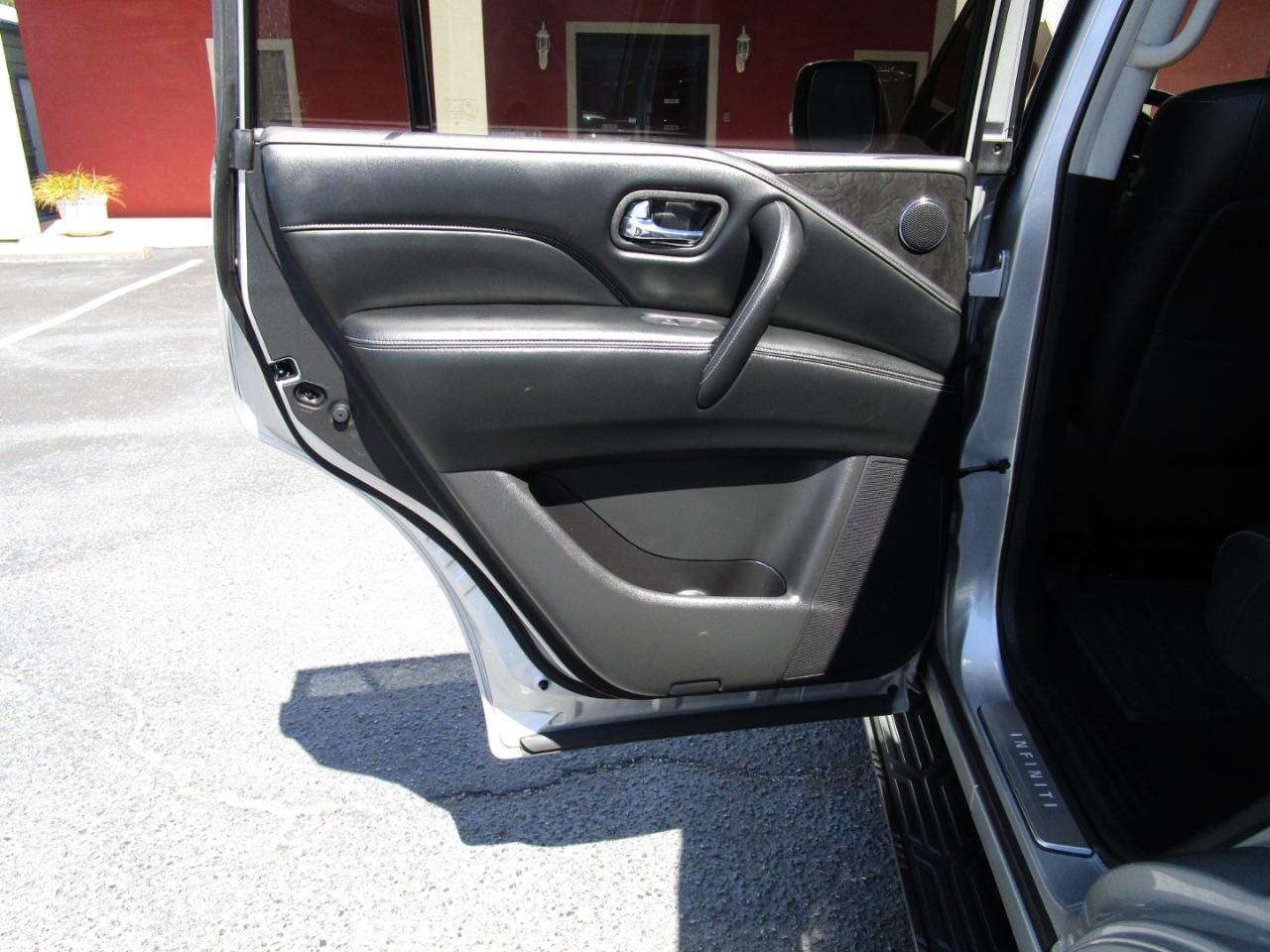 Infiniti QX80 LUXE RWD 2021