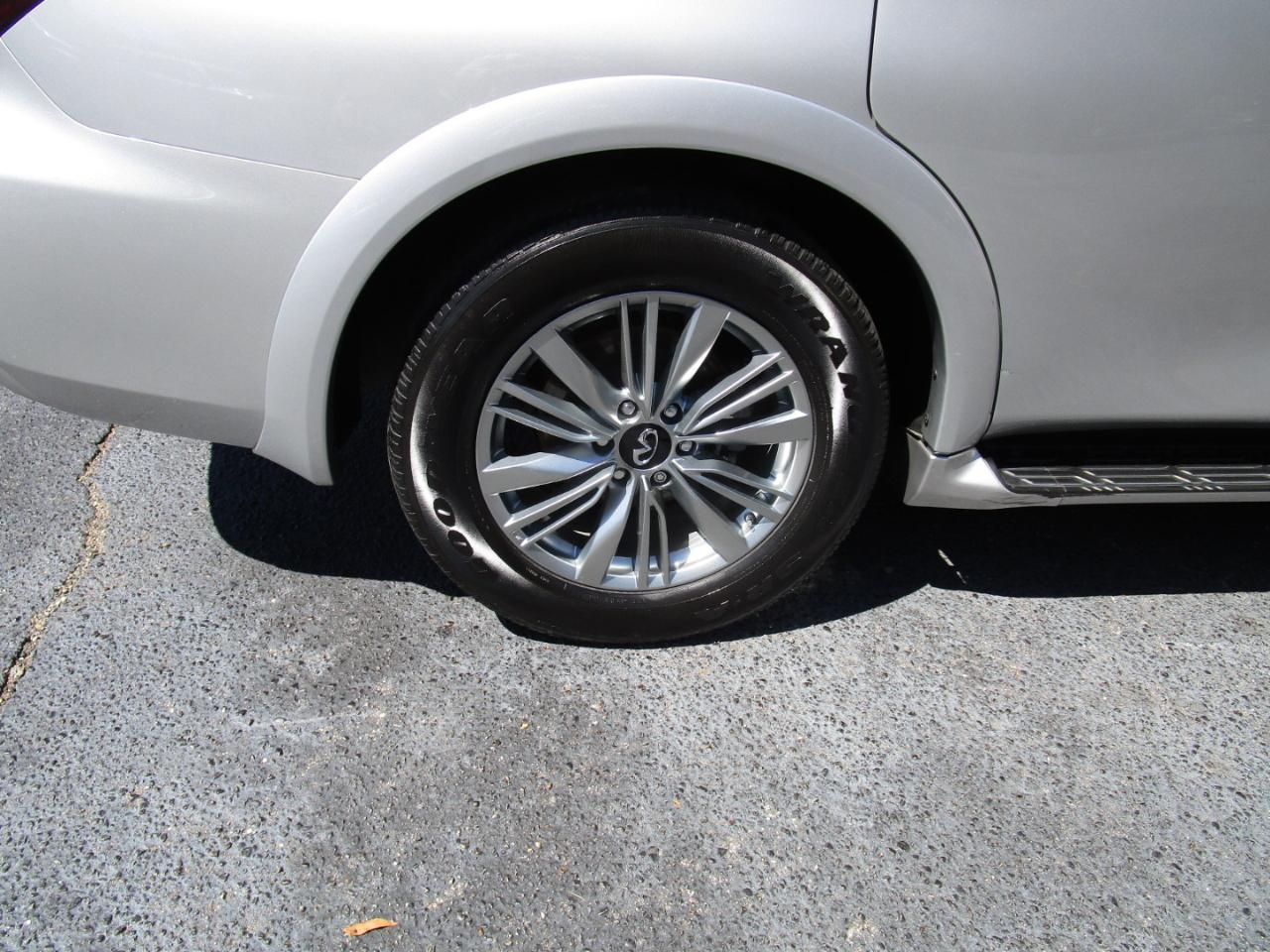 Infiniti QX80 LUXE RWD 2021